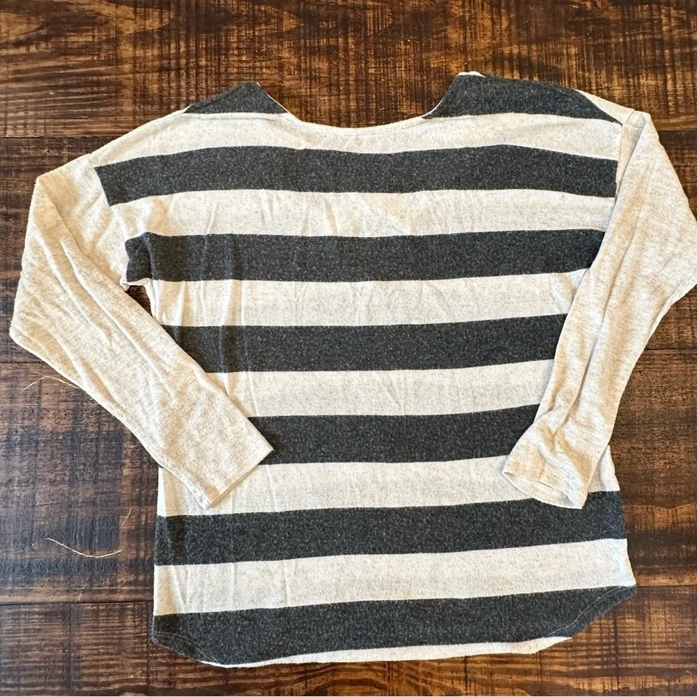 Promesa Striped Cross Back Sweater